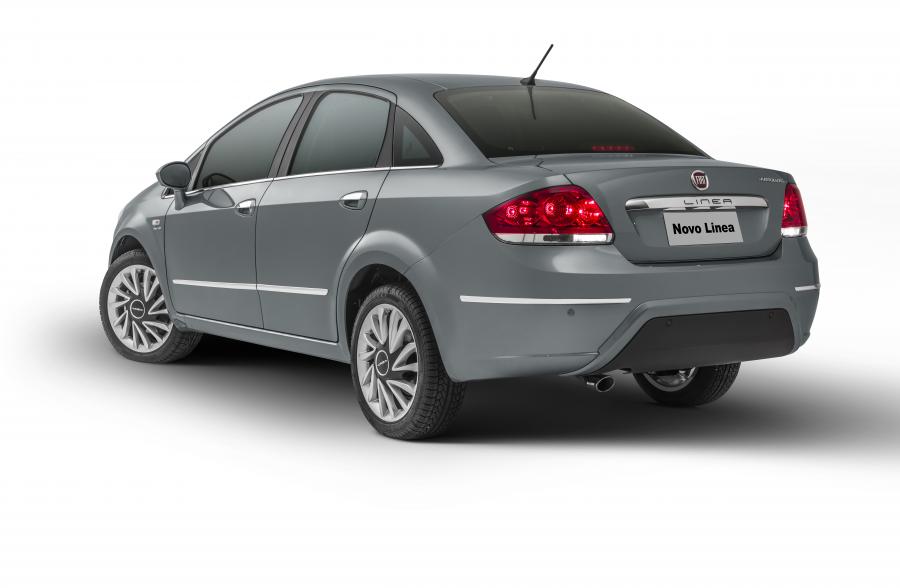  Fiat Linea Absolute 2014 года  (фото 2 из 24)